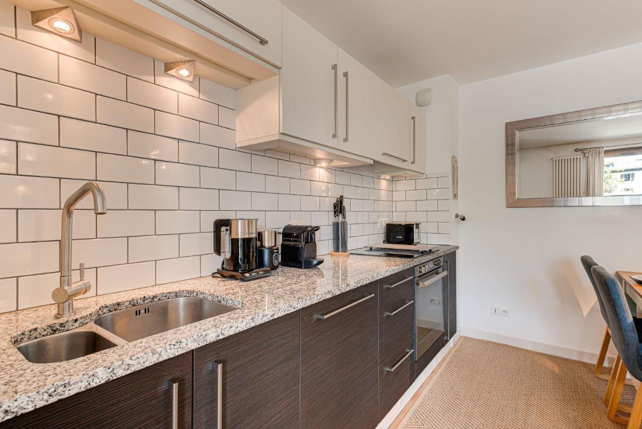 Apartment Cosmiques - Alpes Travel - Central Chamonix - Sleeps 4 מראה חיצוני תמונה