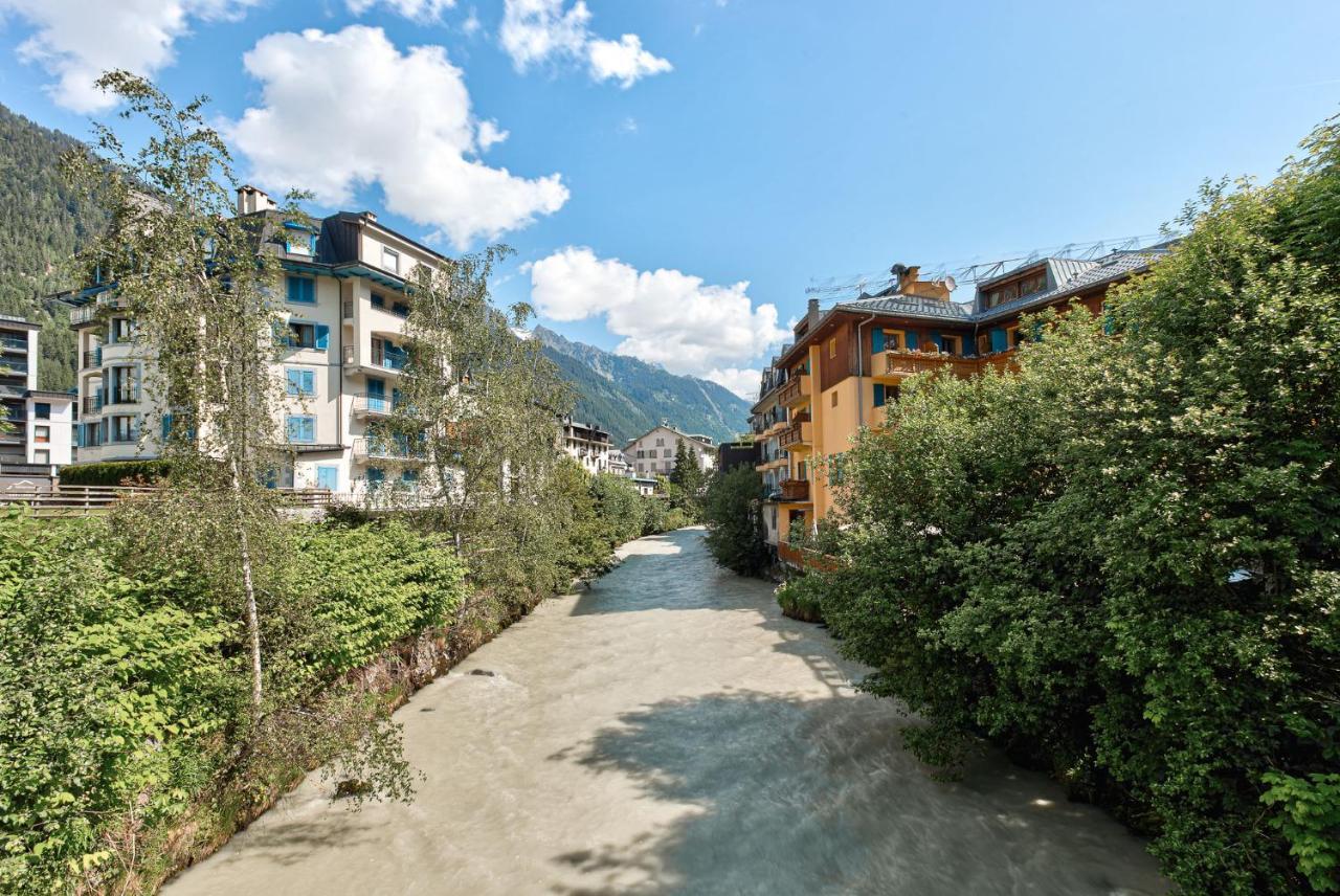 Apartment Cosmiques - Alpes Travel - Central Chamonix - Sleeps 4 מראה חיצוני תמונה